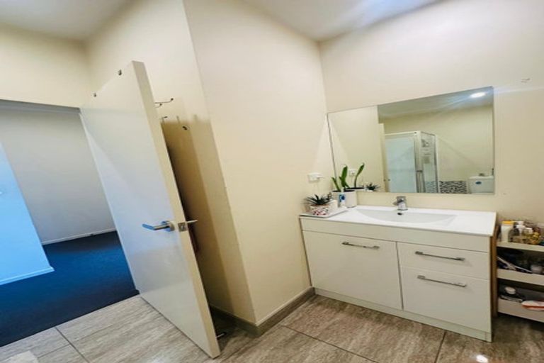 Photo of property in 107 Te Aparangi Road, Papakura, 2110