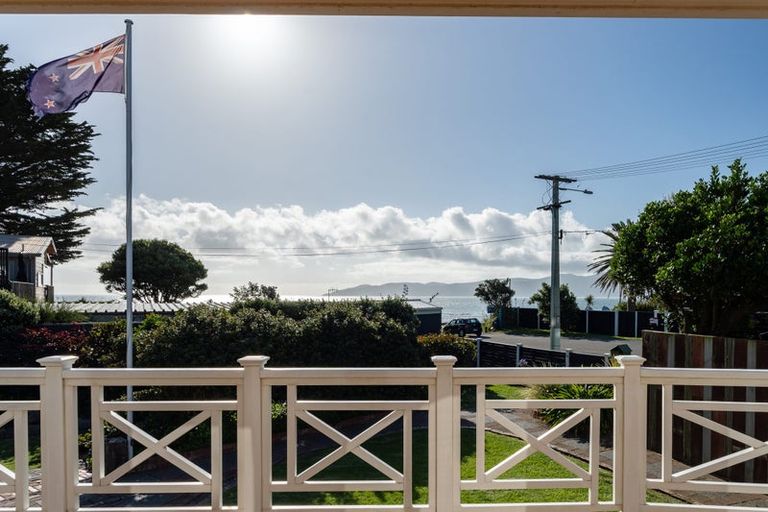 Photo of property in 33 Tainui Street, Raumati Beach, Paraparaumu, 5032