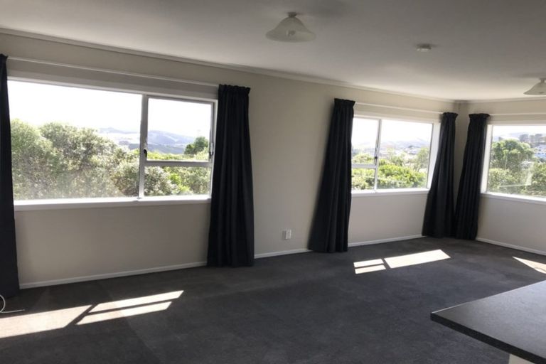 Photo of property in 59 Baylands Drive, Newlands, Wellington, 6037