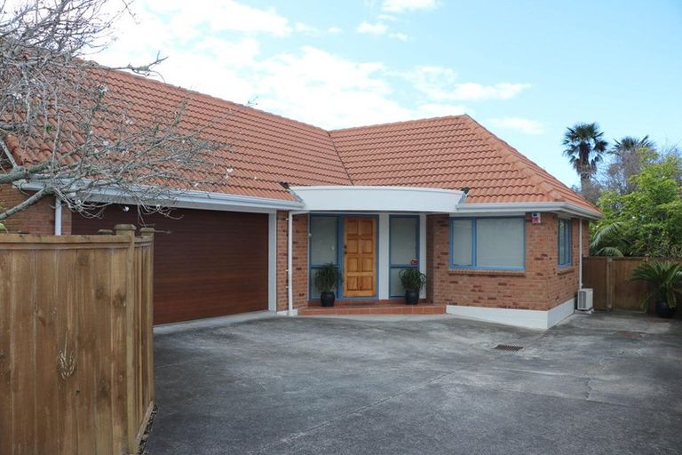 Photo of property in 3a Eden View Road, Sandringham, Auckland, 1025