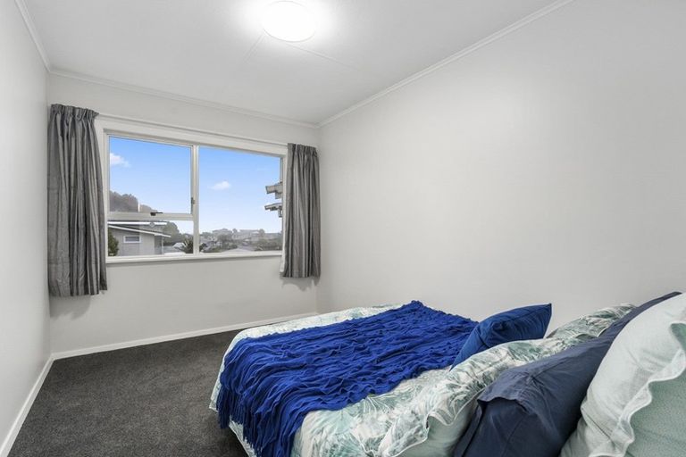Photo of property in 227 Dowse Drive, Maungaraki, Lower Hutt, 5010
