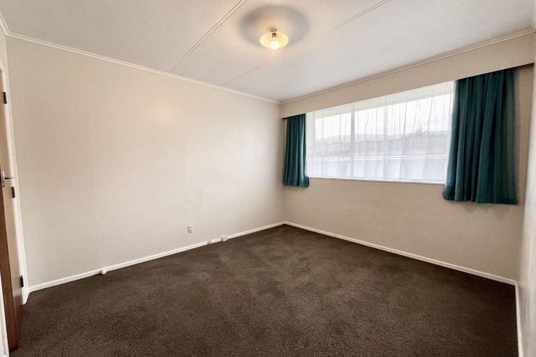 Photo of property in 63 Bledisloe Crescent, Wainuiomata, Lower Hutt, 5014