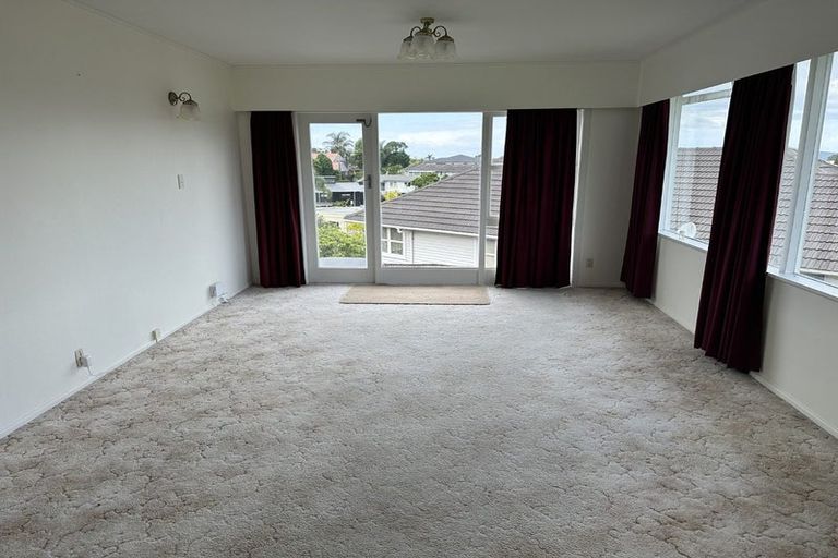 Photo of property in 15 Bevyn Street, Castor Bay, Auckland, 0620