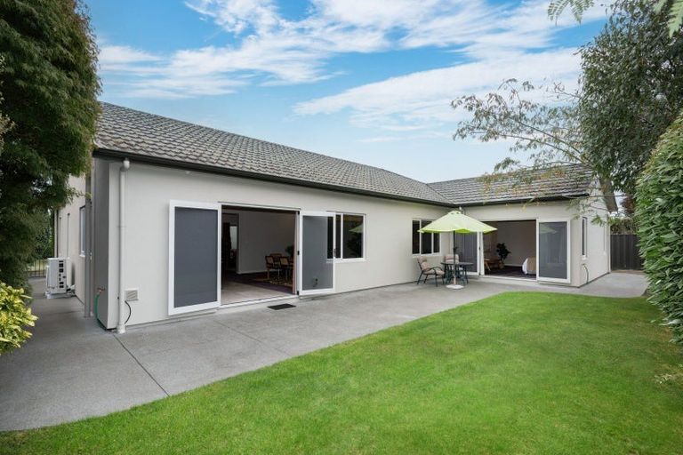 Photo of property in 52 Russell Robertson Drive, Havelock North, 4130