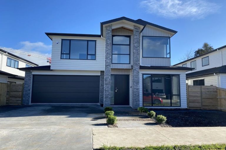 Photo of property in 16 Thomas Rielly Avenue, Hobsonville, Auckland, 0616