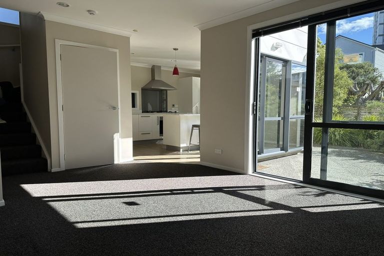 Photo of property in 35 Nairn Street, Mount Cook, Wellington, 6011