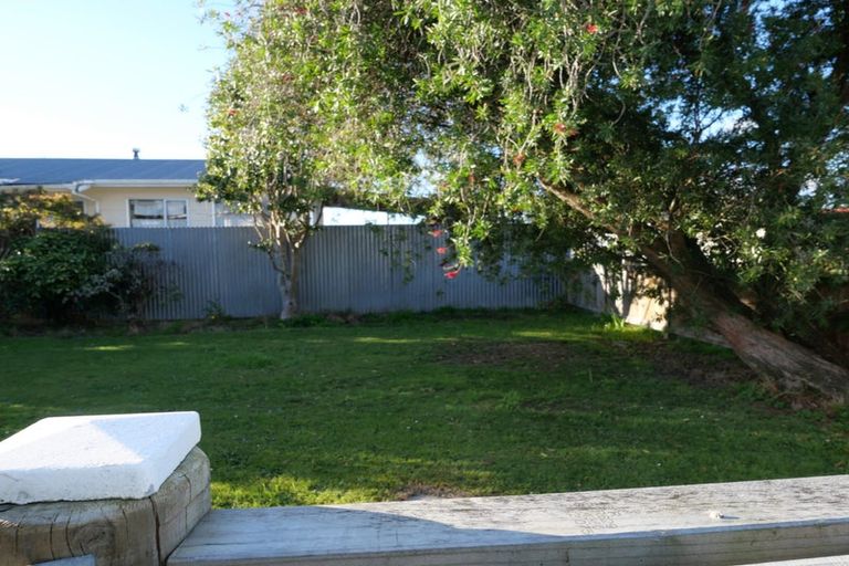 Photo of property in 9 Iti Street, Otaki, 5512