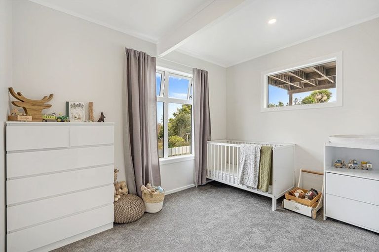 Photo of property in 8 James Mcleod Road, Shelly Beach, Helensville, 0874