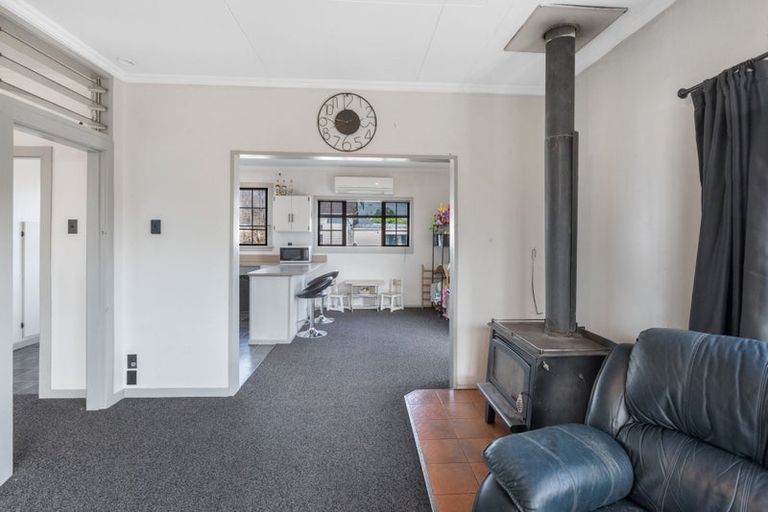 Photo of property in 15 Irving Street, Gore, 9710