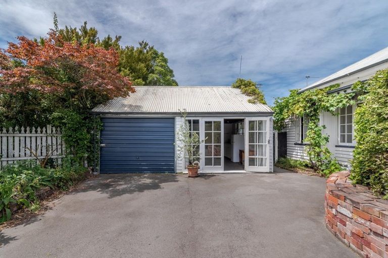 Photo of property in 21 Ayr Street, Riccarton, Christchurch, 8011
