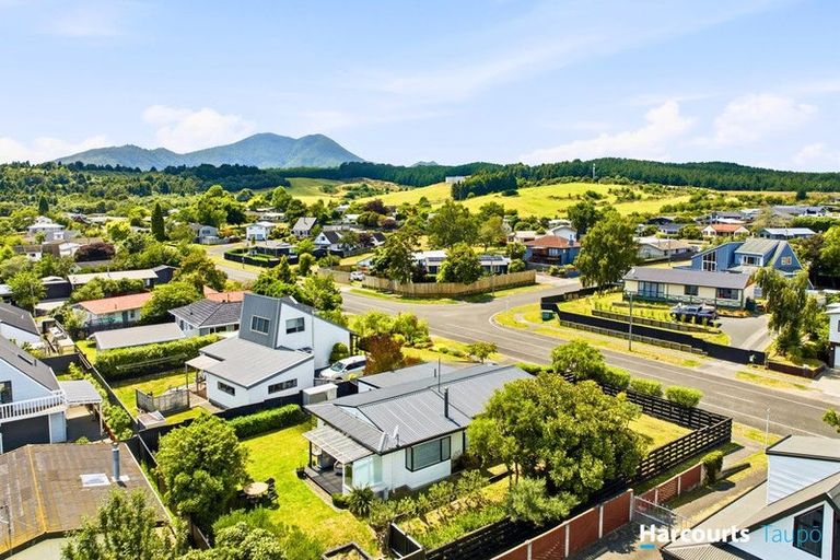 Photo of property in 84 Hyde Avenue, Richmond Heights, Taupo, 3330