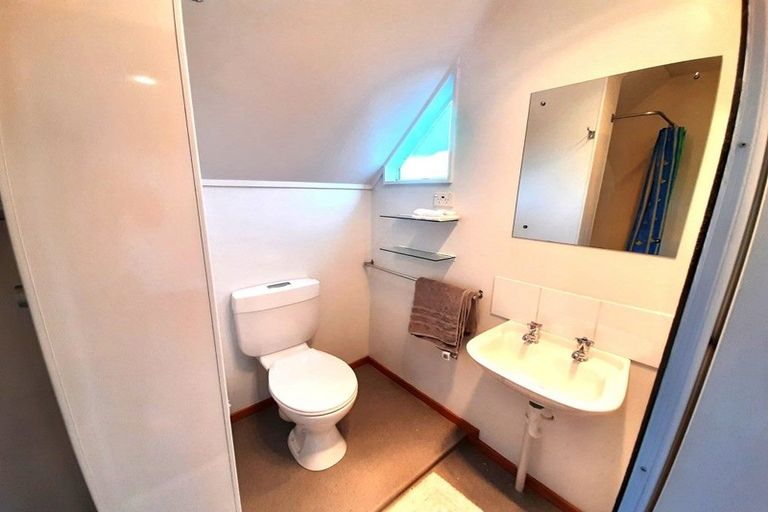 Photo of property in 32a Avalon Crescent, Avalon, Lower Hutt, 5011