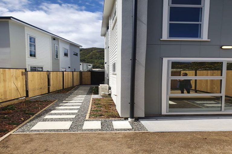 Photo of property in 19 Mcgrath Way, Taita, Lower Hutt, 5011