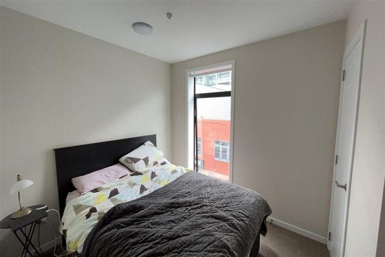 Photo of property in 2/5 Ebor Street, Te Aro, Wellington, 6011