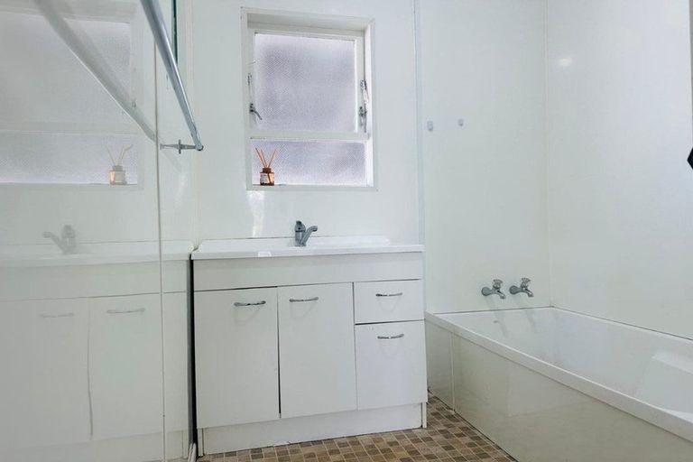 Photo of property in 45 Kairanga Street, Mangere East, Auckland, 2024