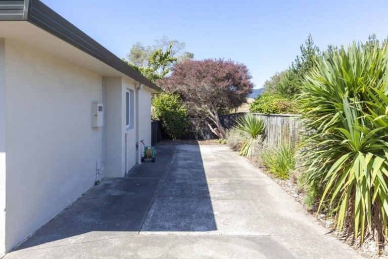 Photo of property in 4c Cedar Drive, Paraparaumu Beach, Paraparaumu, 5032