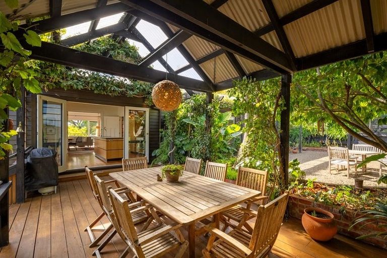 Photo of property in 5 Allan Street, Nelson South, Nelson, 7010