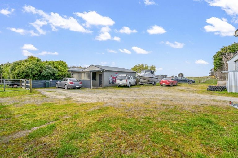 Photo of property in 44 Princes Road, Greenhills, Invercargill, 9877