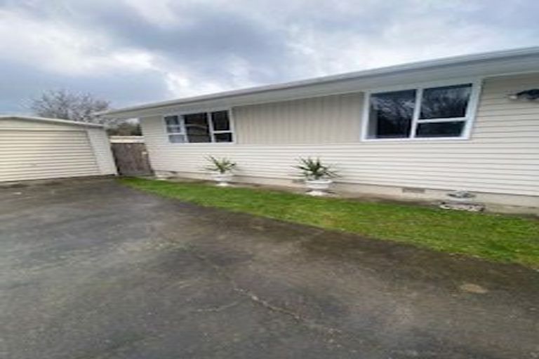 Photo of property in 14 California Drive, Totara Park, Upper Hutt, 5018