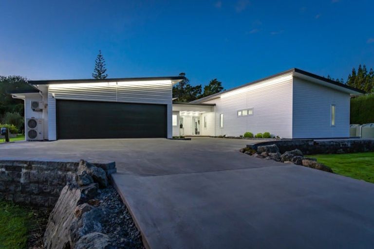 Photo of property in 150 Cemetery Road, Maunu, Whangarei, 0179