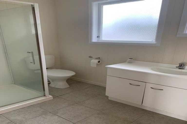 Photo of property in 44 Tiraumea Drive, Pakuranga, Auckland, 2010