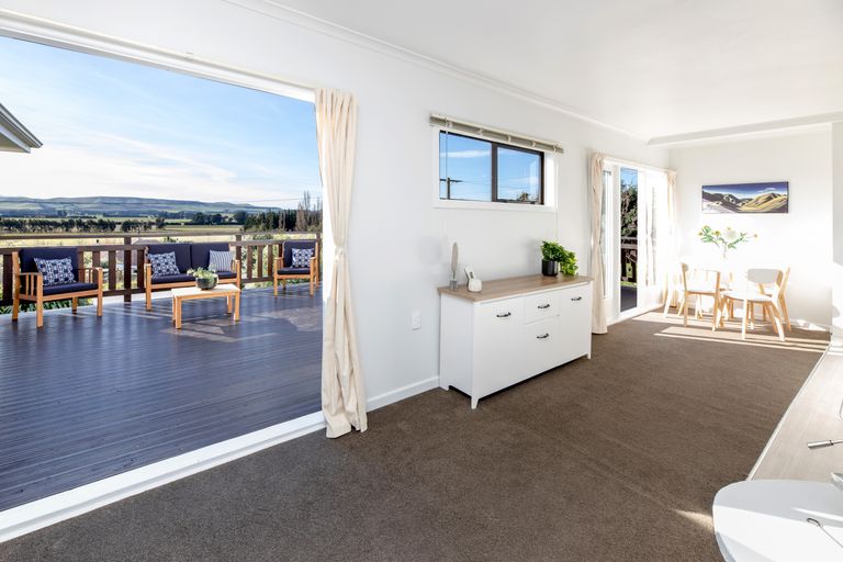 Photo of property in 19 Oxford Street, Waikari, 7420