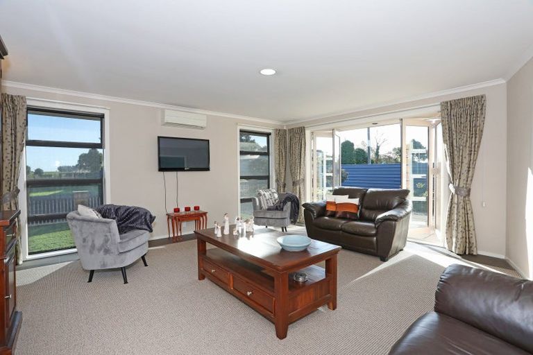 Photo of property in 39 Pukepapa Road, Marton, 4710