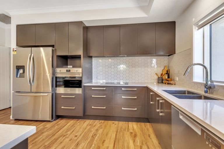 Photo of property in 2 Drovers Way, Frimley, Hastings, 4120