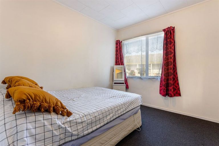 Photo of property in 2/9 Ireland Place, Ranui, Auckland, 0612