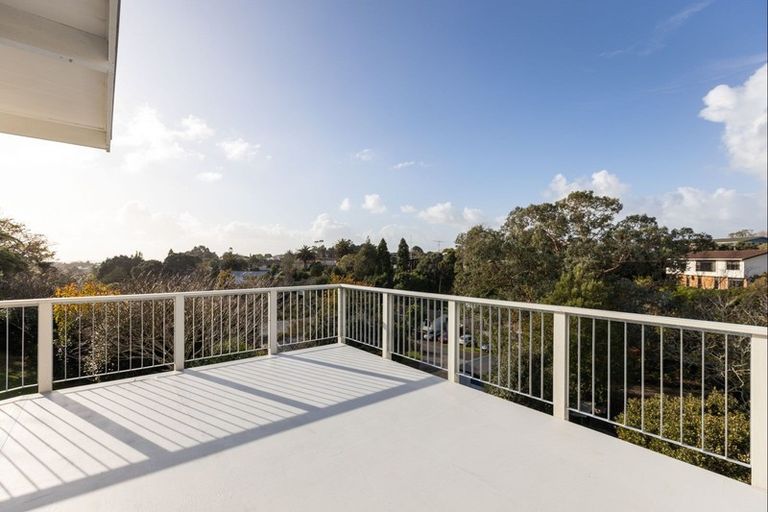 Photo of property in 3a Montana Place, Merrilands, New Plymouth, 4312