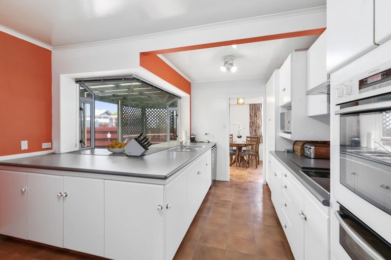 Photo of property in 23 Denver Grove, Totara Park, Upper Hutt, 5018