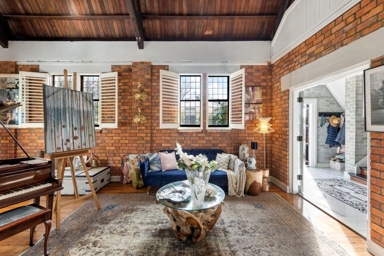 Photo of property in 95a Calliope Road, Stanley Point, Auckland, 0624