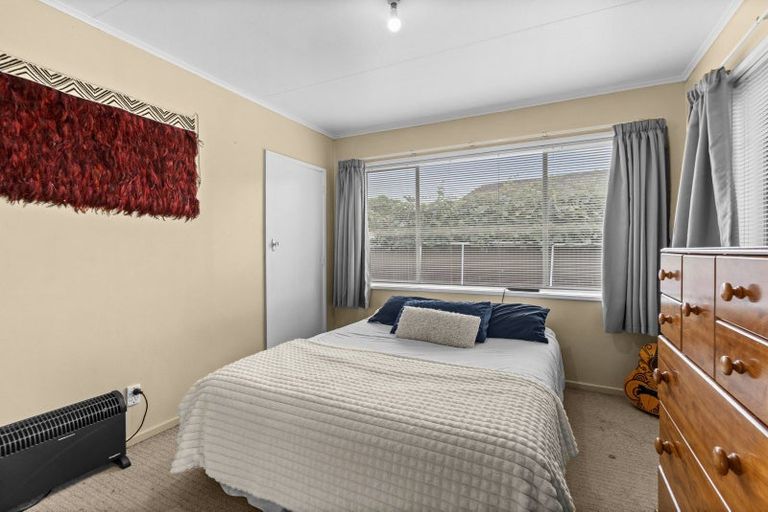 Photo of property in 19 Hitchings Avenue, Onekawa, Napier, 4110