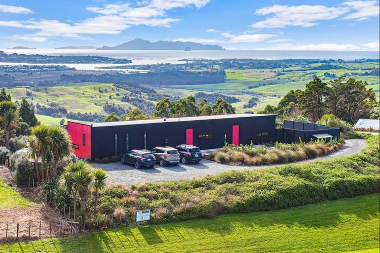 Photo of property in 19 Carters Road West, Mangawhai, 0975