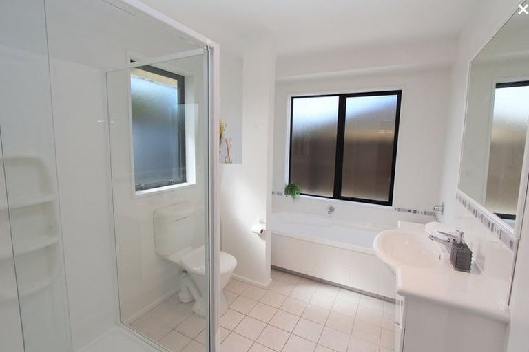 Photo of property in 10 Robinia Place, Wigram, Christchurch, 8042