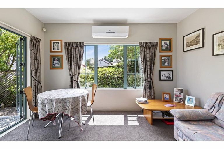 Photo of property in 127a Browns Bay Road, Browns Bay, Auckland, 0630