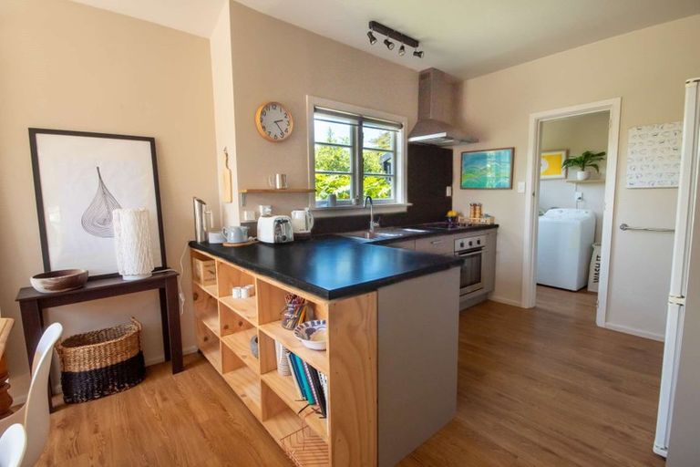 Photo of property in 32 Aorangi Road, Bryndwr, Christchurch, 8053