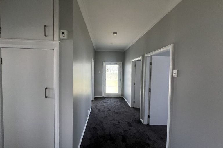 Photo of property in 30 Kings Drive, Levin, 5510