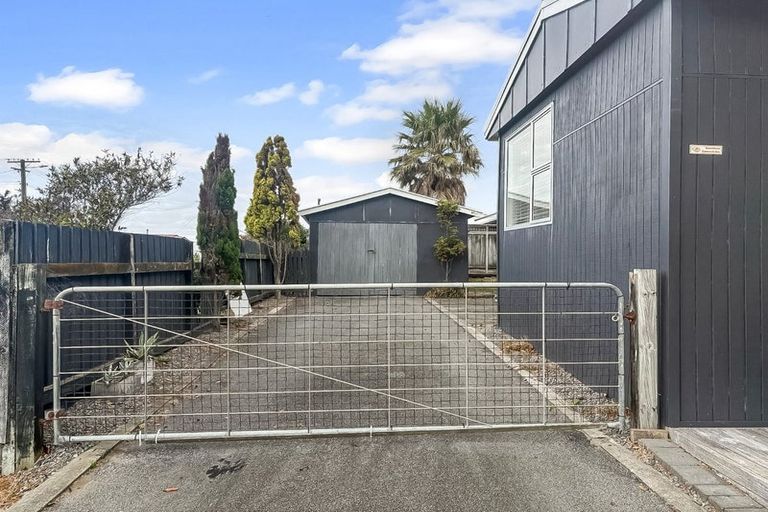 Photo of property in 79 Nash Parade, Foxton Beach, Foxton, 4815