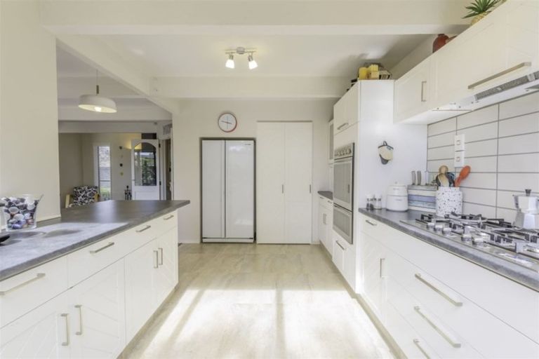 Photo of property in 105 Gardiners Road, Harewood, Christchurch, 8051