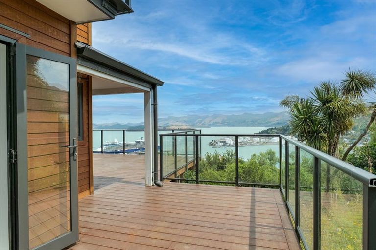 Photo of property in 30 Gilmour Terrace, Lyttelton, 8082