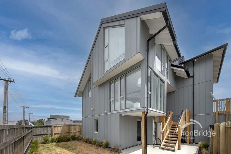 Photo of property in 1/246 Marine Parade, New Brighton, Christchurch, 8061