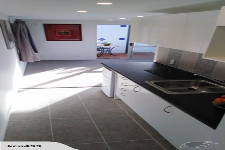 Photo of property in 112a Pacific Parade, Army Bay, Whangaparaoa, 0930