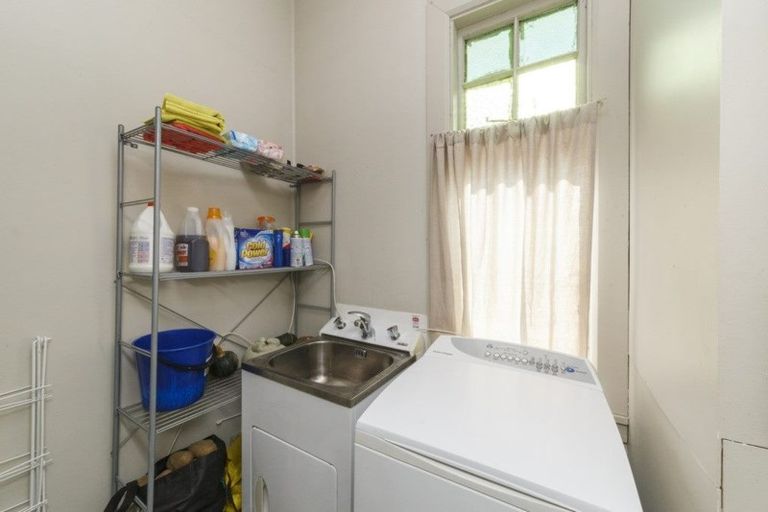 Photo of property in 195 Ferguson Street, West End, Palmerston North, 4412