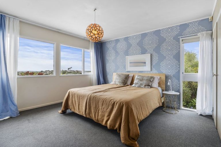 Photo of property in 33 Gretel Place, Hillcrest, Auckland, 0627