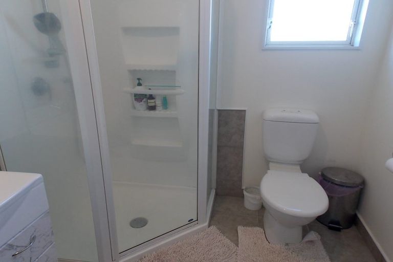 Photo of property in 107 Ashton Fitchett Drive, Brooklyn, Wellington, 6021