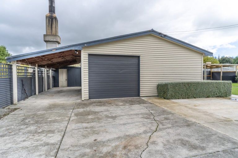 Photo of property in 10 Hillary Street, Winton, 9720