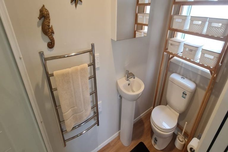 Photo of property in 39 Seagrass Place, Otaki Beach, Otaki, 5512