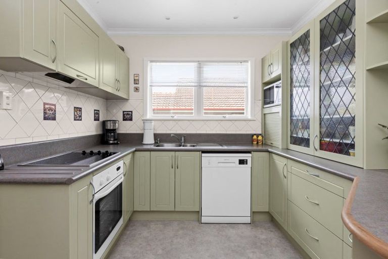 Photo of property in 13 Chambers Street, Havelock North, 4130