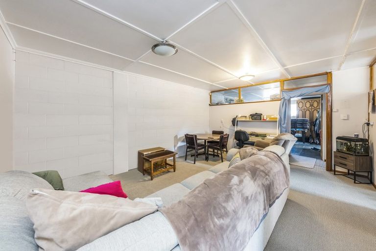 Photo of property in 14 Snell Avenue, Papakura, 2110